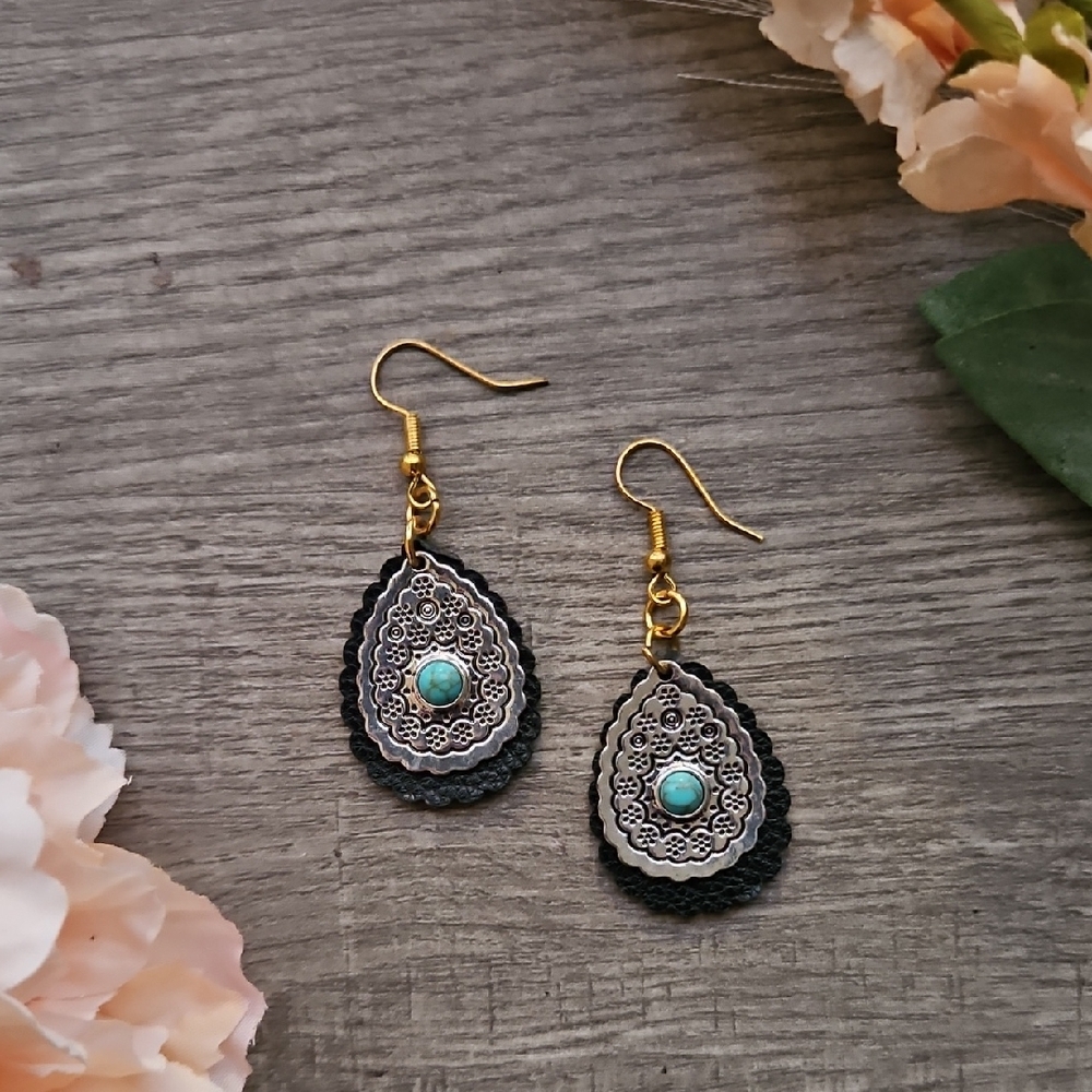 Chic Black and Gold Teardrop Earrings with Turquoise Accent